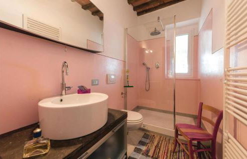 Two-Bedroom Apartment In Sorana Pescia Pt - Foto 17