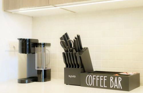 Above The Roots - Elegant and Bright Studio Stay - Foto 20