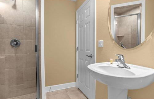 Your Summer Getaway Awaits - Townhome by Disney! - Foto 28