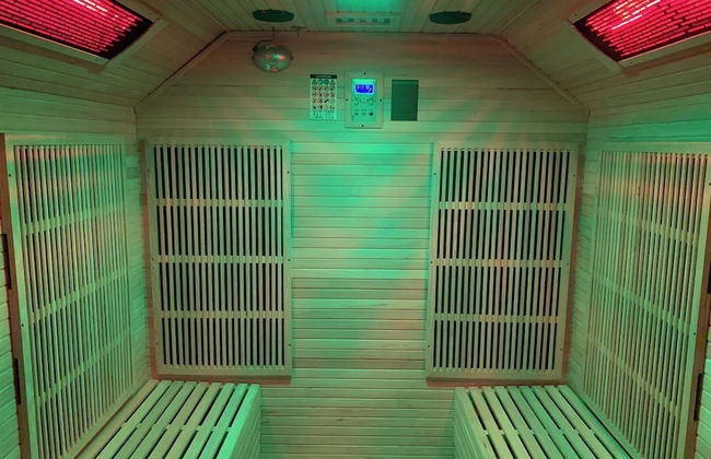 Relaxing Getaway With Hot Tub & Sauna Sleeps 6 - Foto 36