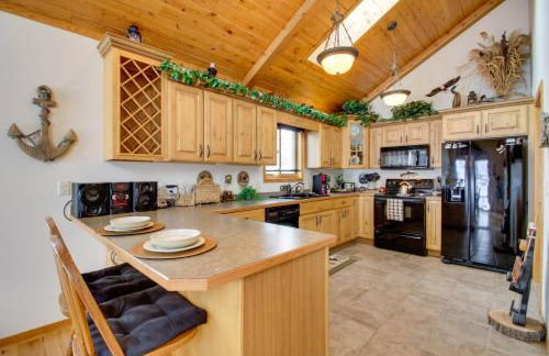 Waubun Lake Cabin with Private Dock and Fire Pit! - Foto 11