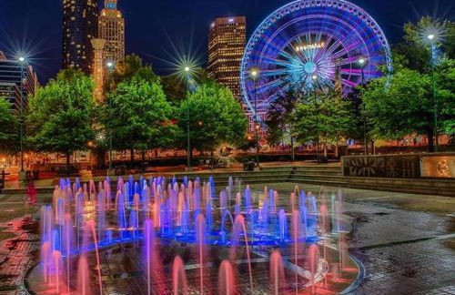 Lux Home-mins to Truist Park wKing pet friendly - Foto 25