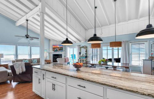 Dog-friendly with Gulf view pool balcony deck fireplace central AC & W&D - Foto 12