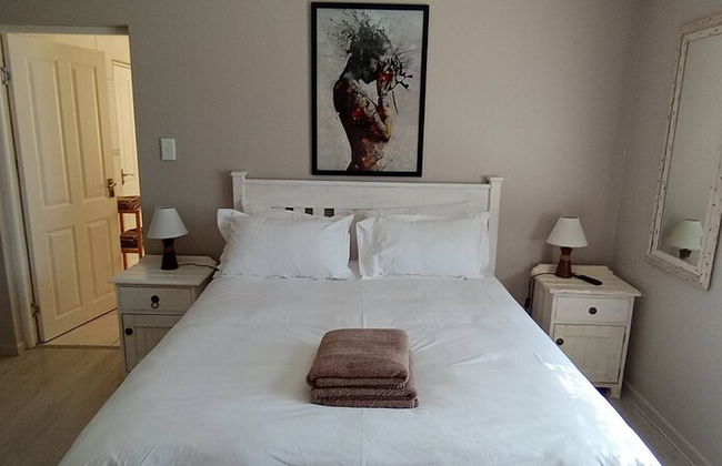 Relax in Style at Ndigo Blue, Langebaan's Coziest Holiday Home - Foto 4