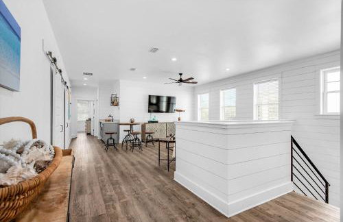 Latitude! New 8 Bedrooms! Beach! - Foto 23