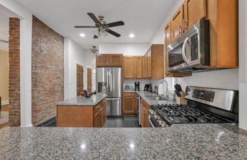 OSU and Short North 4 Bedroom Patio and Garage with EV - Foto 14