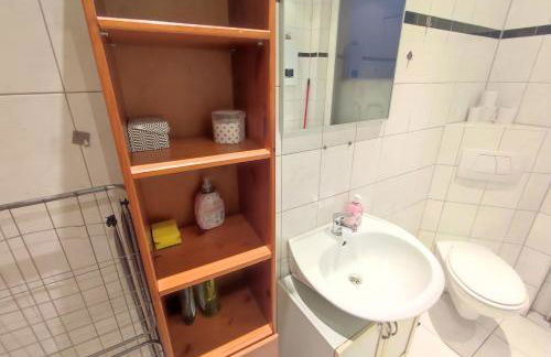 3 Floor XXL House, 7 Rooms, 2 Kitchen, 15 Minutes to Frankfurt, Washing Machine - Foto 23