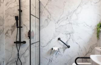 Clifftop Coastal Retreat - Accessible Pet Friendly Sea View - Sleeps 8 - Perfect for Contractors and Long Stays - Foto 19