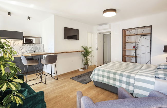 Central Rijeka Hotel Apartments - Photo 7