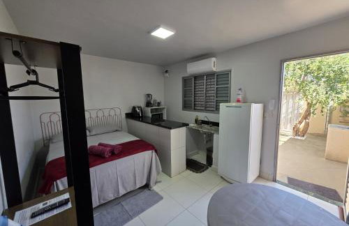 Suíte1 Individual Mobiliada com Ar Wi-Fi e Garagem Exclusiva - Foto 2