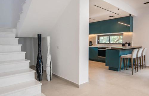 Antonia Villa - Luxurious Serenity with Private Pool, by ZanteWize - Foto 26