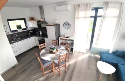 Ferienhaus Laura 70qm bis 5 Gäste mit Fass-Sauna, Whirlpool April bis Oktober, 75qm Terrasse und eingezäunten Garten Haustiere willkommen - Photo 9