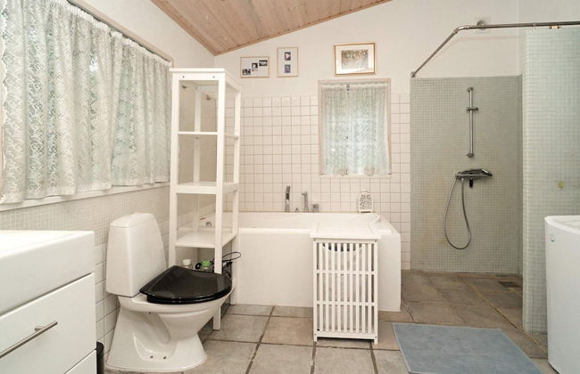 5 Person Holiday Home in Hojby - Foto 8