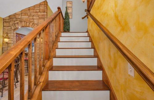 A Tuscan Adventure in California! 3 BDR Sleeps 8 - Photo 34