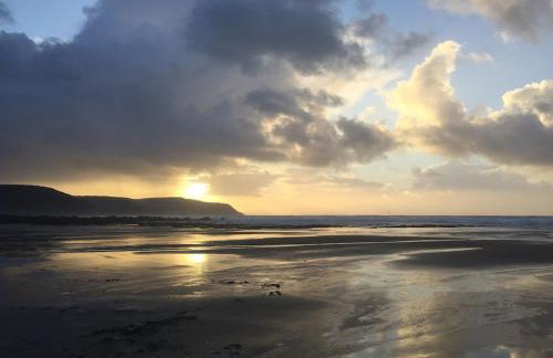 Swallows Nest at Widemouth Bay - 2 bedroom cottage both rooms twin or king - Foto 21