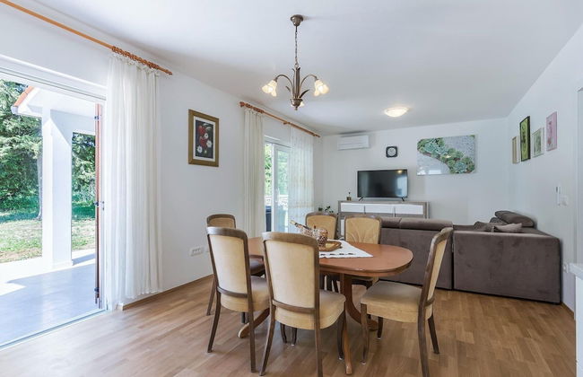 Large Holiday Home With Swimming Pool - Foto 29