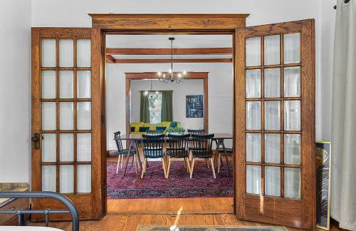 Luxury Midtown Home with Historic Charm - Foto 15