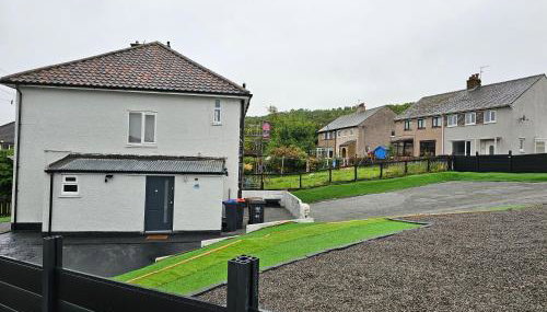 Bridgepay Modern 4 bedroom House in Cumbria - Whitehaven - Free Parking - Foto 3, Garden