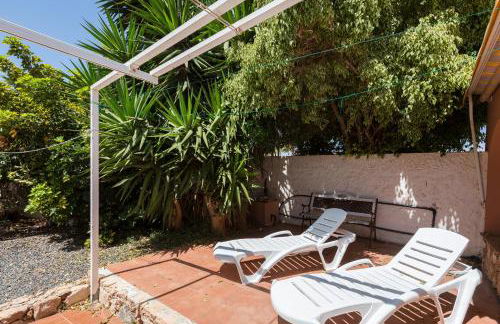 Home2Book Quiet Villa with Private Pool - Photo 4