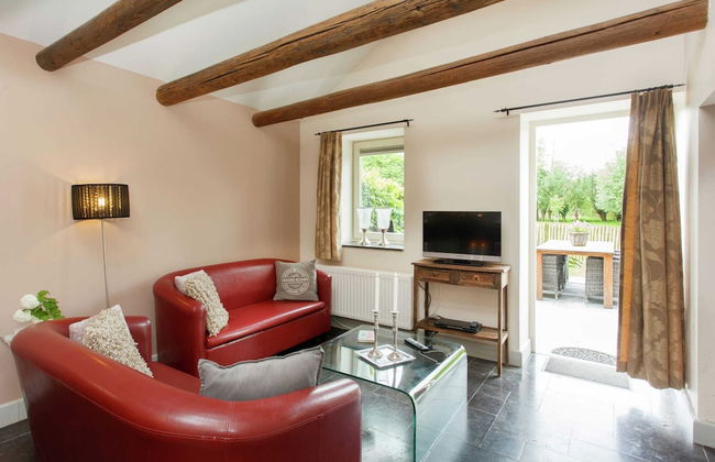 Stunning Holiday Home Near Forest in Slenaken - Photo 32