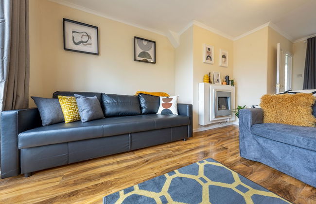 Pierocks Carver Entire House, Free Parking and Wi-fi in High Wycombe - Photo 33