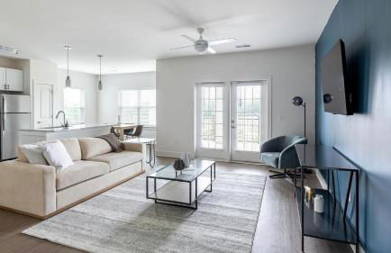 Landing Amazing 3BD Pool Yoga Studio - Photo 2