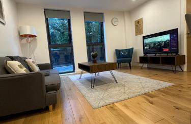 1 bed home away from home - Photo 2