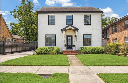 Spacious 4BR near FIFA, NRG, Downtown, Zoo, Hermann Park & Med Center - Foto 4