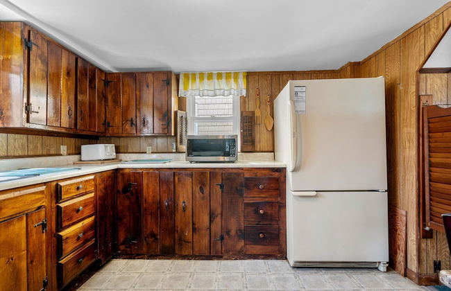 Beachfront Pet Friendly Sleeps 15 Bbq! - Photo 17