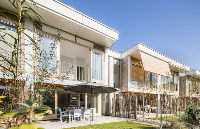 Lodge in Vlissingen Near North Sea Beach - Photo 1