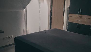 Creek House - Photo 3, wardrobe