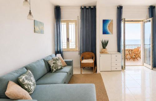 La Dolce Vita Apartments - Beachfront - Photo 9
