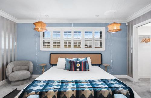 Centrally Located 4BD Oasis with Pool & Movie Patio - Foto 15