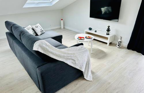 ÁTICO BOJ - Terraza con jardín & Hórreo Chill con vistas al mar - Foto 23