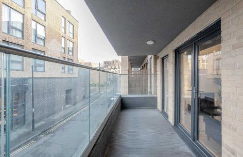 Luxurious 2BR Flat Perfect For Business Relocators By Charles Richardson ltd Short Term Rentals Couldson - Foto 6