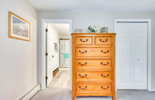 Spacious Bartlett Condo with Balconies and Pool! - Photo 14