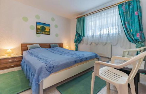 3 Bedroom Awesome Apartment In Pavicini - Photo 23