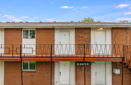 Mid century APT, KING bed + desk - Foto 34