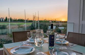 Sunset Condominium - Foto 1