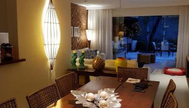 Casa alto padrão na Ferradura em condomínio com piscina privativa - Foto 2