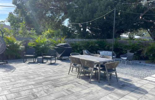 The Wisteria Oasis With heated pool and hot tub - Foto 48