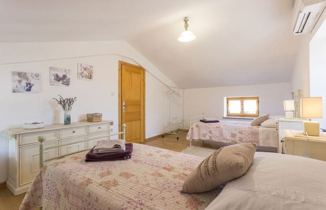 Holiday house Matija with a pool - Foto 3