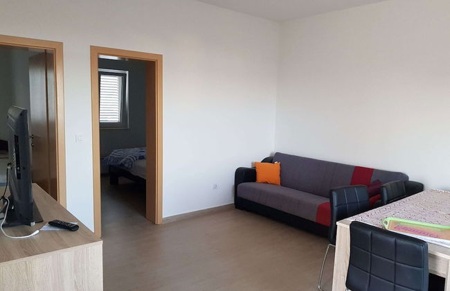 Contemporary Apartment in Neviđane near Sea - Foto 6