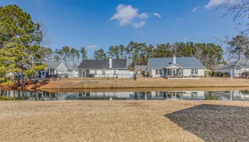 Pool Access and Pond Views Longs Home Near Golf! - Foto 2