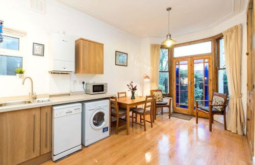 NEW Stylish 1 Bedroom Flat with Garden | London - Foto 6