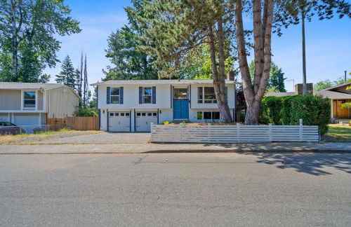 Chic Kirkland Home Overlooking Windsor Vista Park - Photo 33