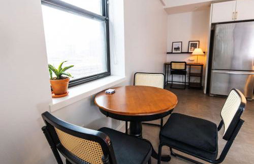 Luxury Downtown Apt with Parking, Gym, and Lap Pool - Foto 13