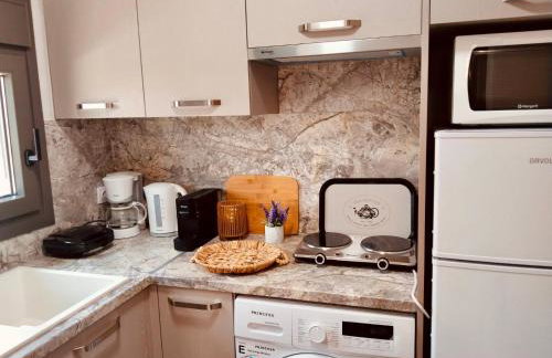 Aggelikas Guest House - Photo 9