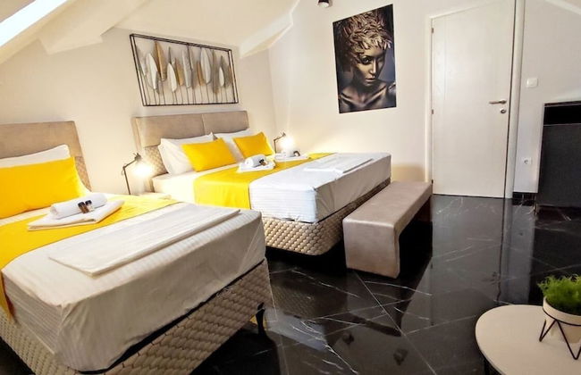 D & Sons Apartments - Photo 53