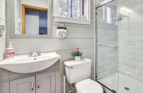 Pocono Pines Home with Private Hot Tub! - Foto 19